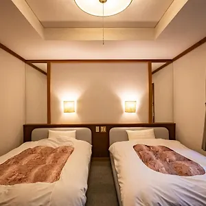 箱根温泉山荘　なかむら ** 箱根町